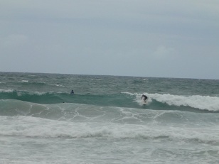 テイクオフからボトムターンへ