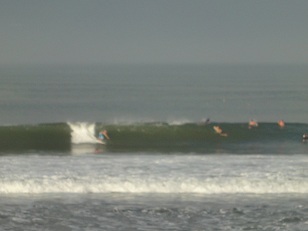 チャングータヒチでのサーフィン写真