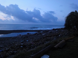 サーフィンポイント尾崎の風景