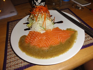 サーモンのカルパッチョ。わさびソース