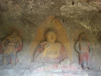 緒方町にある石仏、宮迫東石仏