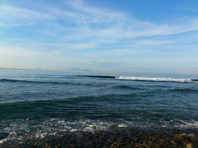 ロンボクの辺鄙な場所にあるサーフポイント