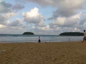 オンショアのカタビーチ