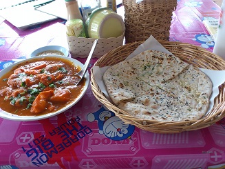 チキンカレー、ガーリックナン