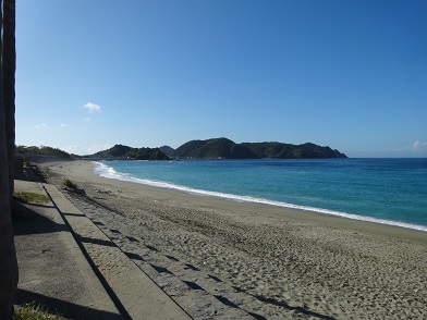 長崎県の脇岬サーフィンポイント左側