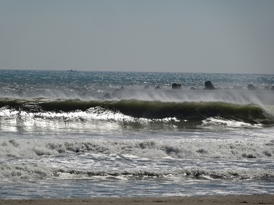伊良湖のロコで爆裂波