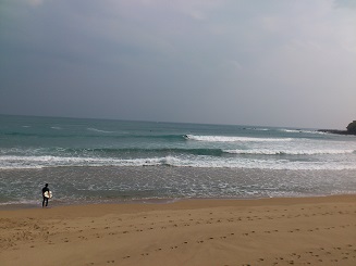 伊比井でサーフィンその２