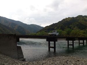 岩間の沈下橋
