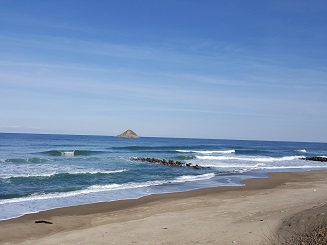 鳥取の白兎で波写真