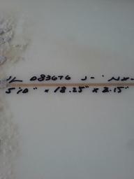 サーフボードの寸法を表示