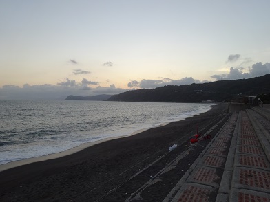 波の無い千々石サーフィンポイント