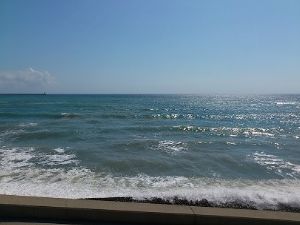 高浜で面の綺麗な時にKDD前はザワザワです